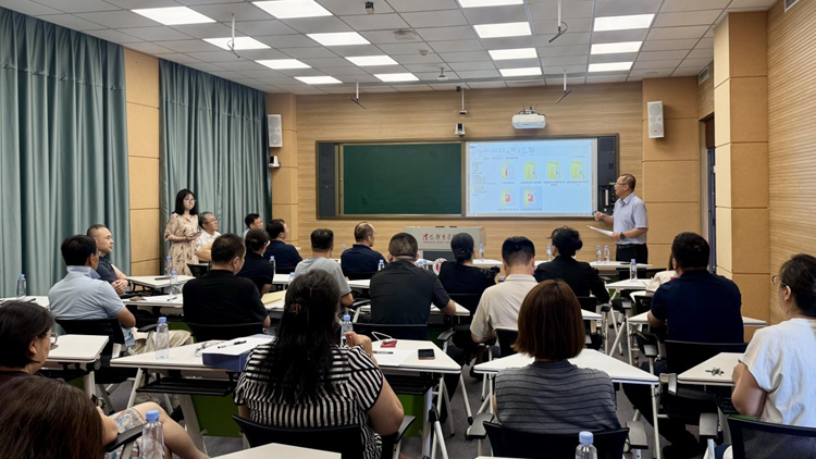 学校开展2024-2025学年本科教育教学材料检查暨审核评估预评估整改推进工作