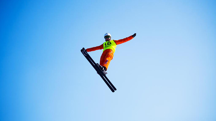 全国自由式滑雪空中技巧锦标赛在beat365举办