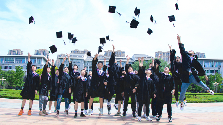 beat365亚洲体育官方网站2021届毕业视频——未来可期